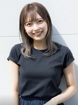 ファクトリーファイブ(Factory5)&nbsp;小顔外ハネミディアムアッシュ20代30代40代くびれミディ韓国ヘア