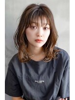 ギークス(GEEKS)&nbsp;【GEEKS渋谷】顔周りレイヤー/ブリーチなし/ミルクティー/ウルフ