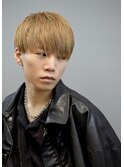 ミルクティーベージュナチュラル刈り上げマッシュ