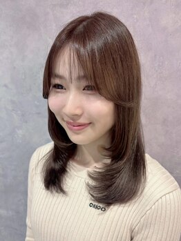 できるだけ髪の長さは変えずに雰囲気を変えたい方にお勧め♪伸ばしかけの髪も、扱いやすいスタイルに♪