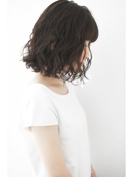 ヴィッカエコル (vicca 'ekolu) 《vicca横山》柔らかウェーブボブ