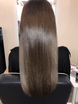 アールサロン アオヤマ(Rr SALON AOYAMA)&nbsp;プラチナミネコラストレート