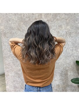 ソワンドゥブレス 瓜破店(soin de brace) 外国人風カラー