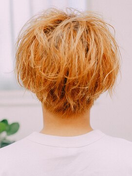フローラビューティーヘアー(Flora Beauty Hair) ハイトーンエアリーショート【岡山】【表町】