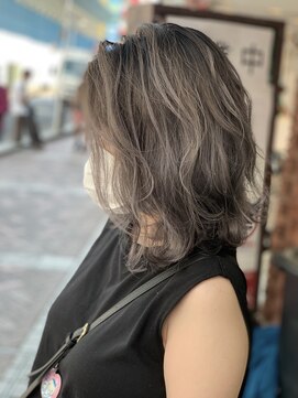 アフィナー(Afinar) 【横浜/Afinar】ミディアム×透明感カラー