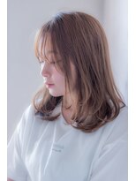 エルフォ(elfo) 【elfo】レイヤーで作るおしゃれなミディアムヘア