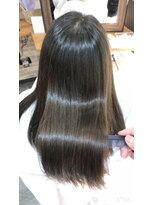 メルティエ(Mertie)&nbsp;ツヤ髪アッシュブラウン【ツヤ髪　アッシュ】