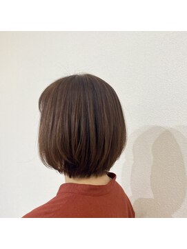 サンクチュアリ ウィズエデン 京橋店(Sanctuary with eden) スッと収まるボブスタイル