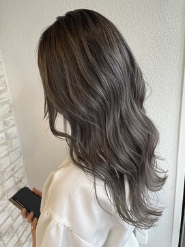 ケルサス(celsus) グレージュ