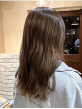 赤み除去、ブリーチなしでも綺麗な透明感、艶感はアディクシーカラー！　藤原