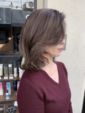 ブラン 阪急伊丹駅前店(Blanc.) 白髪ぼかし ハイライト 白髪染め卒業