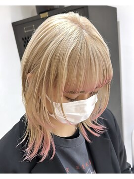 ヲタク(wotaku.) ホワイトミルクティーデザインカラーピンク裾カラーピンクウルフ