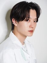 オーシャントーキョー(OCEAN TOKYO)&nbsp;韓国ヘアカルマパーマコンマバングセンターパート黒髪ウルフ