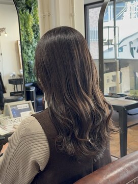 セライロ 千葉(celilo) カール/セミディ/シアーカラー/姫カット/千葉駅