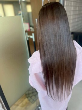 アミリー 成田美郷台店(Amily) ロング20代30代40代50髪質改善しっとり艶髪保湿トリートメント