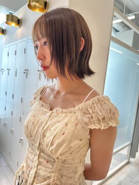 エレノア 国分寺(Eleanor) ボブレイヤー/ブリーチなしダブルカラー/オリーブベージュ Miyu