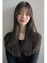ルアナ(Luana)&nbsp;ツヤ暗髪ストレートスタイル