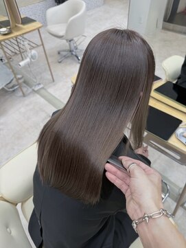 イェッカ(YECCA) ブラウンカラー