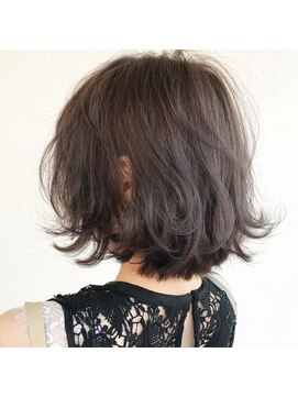 美容室 エイミー(H'Amie) 外ハネ グレージュ