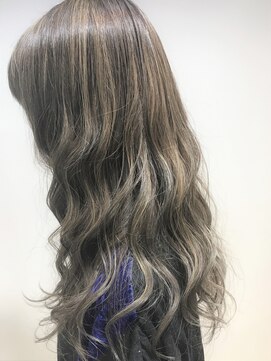 アズール 草加(azule) こなれ大人女子のハイライト グレーベージュ