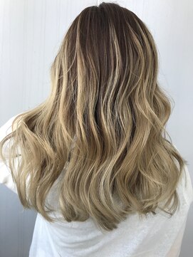 ヘアスタジオニコ(hair studio nico...) バレ