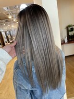 ブリッツレボルト(BLITZ R EVOLUT)&nbsp;☆RyoMatsubaraによる艶々ブリーチデザイン