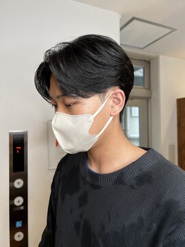 エクリ 麻布十番(equri) ニュアンスパーマセンターパート