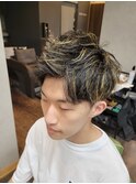 メッシュ×ツーブロック×刈り上げ×アップバング
