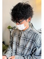 ヨーキィ(Yorki)&nbsp;《刈り上げないマッシュ×パーマ》