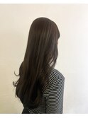 柔らかい暗めオリーブカラー