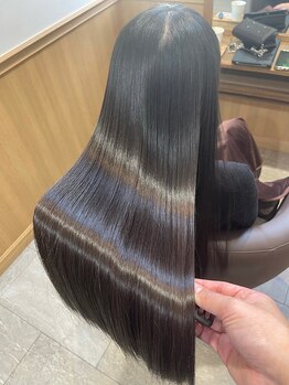 ヘアモード カクテルの写真/もうくせ毛に悩まない!!ダメージレスな縮毛で生まれたてのうる艶Hairに♪ナチュラルな仕上がりがイイ感じ♪