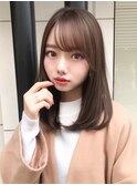 大人可愛い小顔前髪顔周りカットワンカールミディアムストレート