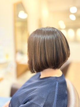 ヘアー グリーン(hair green) 大人の魅力引き立つアシンメトリーショート