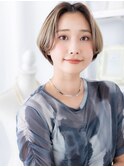 ブリーチカラーセンターパートボブショートa上尾20代30代40代