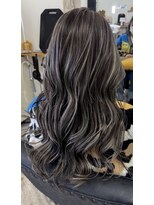 ウル(ulu)&nbsp;コントラストハイライト　ホワイトハイライト　名東区