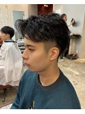 毛流れフェザーショート