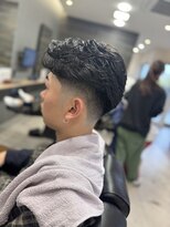 タカギ(TAKAGI)&nbsp;毛流れニュアンスパーマテーパーフェード
