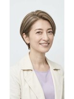 ムル 大口(muru) 明るく白髪をぼかす大人の透明感ショート