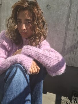 ジーナ(XENA) アッシュスモークベージュ