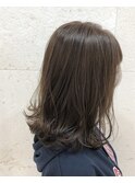 アッシュベージュ【熊谷 美咲】