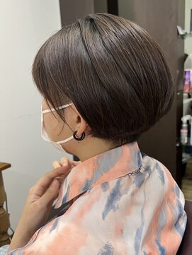 ノア(noa) 垢抜ける大人の丸みショート