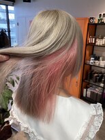 コワファーストナガサキシャンプーボーイ(COIFF1RST NAGASAKI SHAMPOO BOY)&nbsp;ホワイトベージュ×ペールピンク