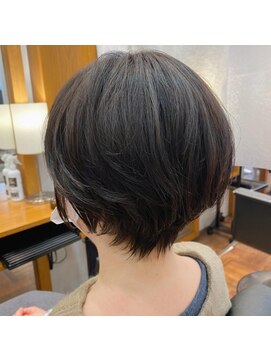 クララ スギタ(CLALA Sugita) ボブルフ/小顔/ネビージュ/マッシュショート/大人ボブ