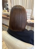 エイジングヘアでも安心◎上質な美髪ストレート