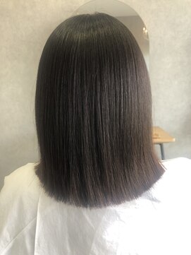 ビースリー(b three) ミディアムワンレングス