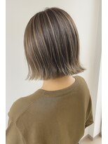 ヨロ(YoLo.)&nbsp;切りっぱなしボブ　担当　内迫