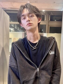 グロー オオミヤ アネックス 大宮(GLROW OMIYA ANNEX) ◆ センターパート大宮メンズ縮毛矯正ダウンパーマ