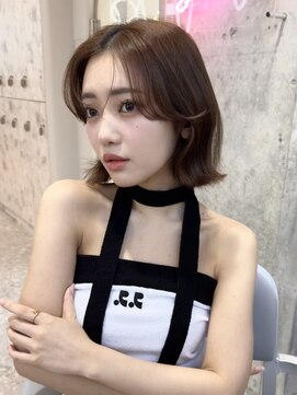 ルームバイシー 新宿(Loom. by Sea) クラゲヘアーオリーブグレー[黒髪/ココアベージュ/ボブレイヤー]