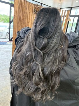 ウィリーベル 沖縄(WILLIE BELLE) バレイヤージュ/レイヤーウェーブ/外国人風カラー/抜け感