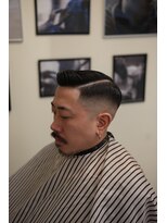 ザチョップショップ キチジョウジ(THE CHOP SHOP KICHIJOJI)&nbsp;サイドパートスキンフェードカットシェービング吉祥寺理容室